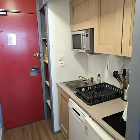 Zenith - Galerie Zenith E134 - Le Paquebot Des Neiges Mae-0303 La Plagne