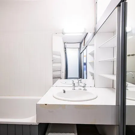 Zenith - Galerie Zenith E134 - Le Paquebot Des Neiges Mae-0303 Lägenhet